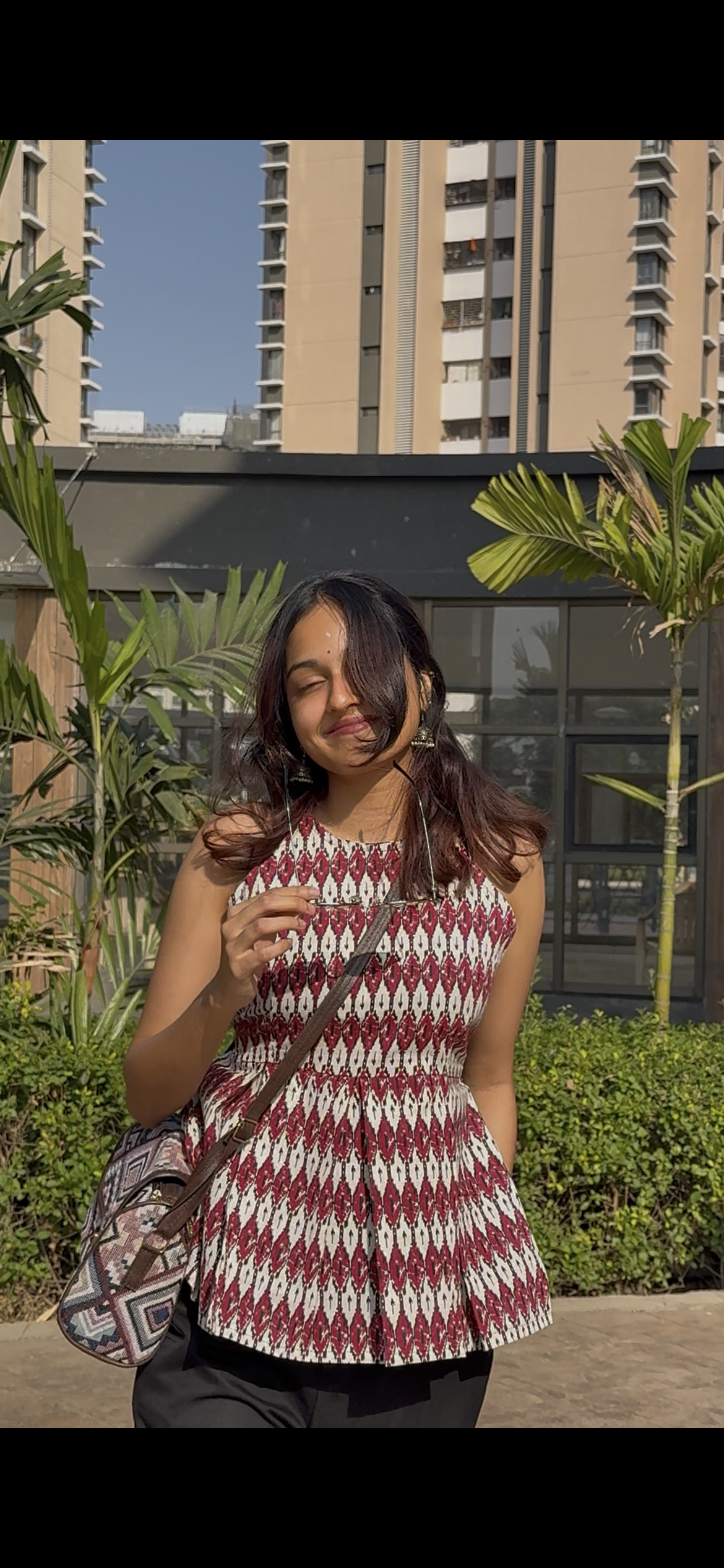 Rosiee- short top🌷