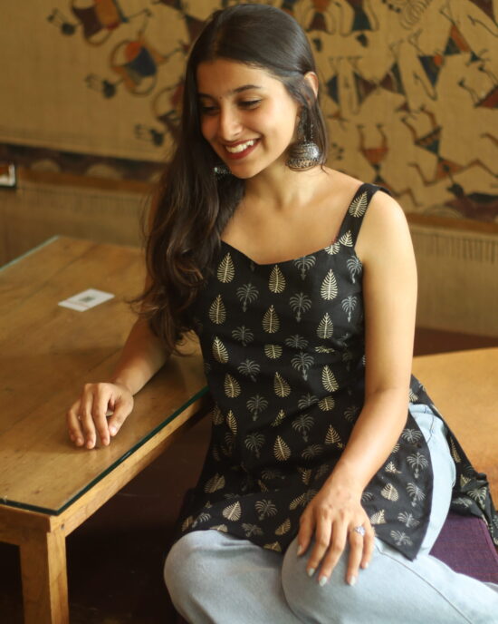 kala short kurta