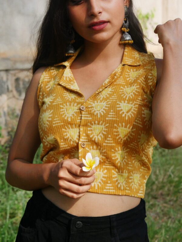 Mellow crop shirt