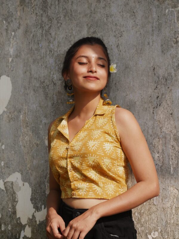 Mellow crop shirt