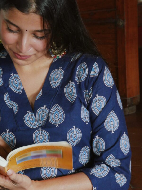 Neel kurta