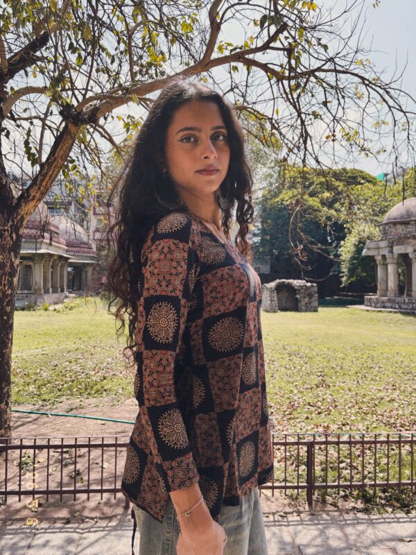 Kutch kurta