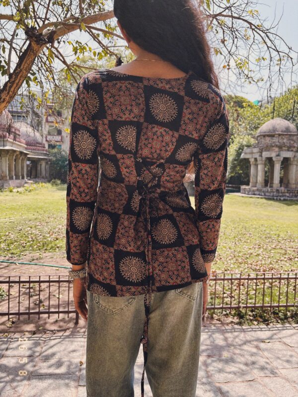 Kutch kurta